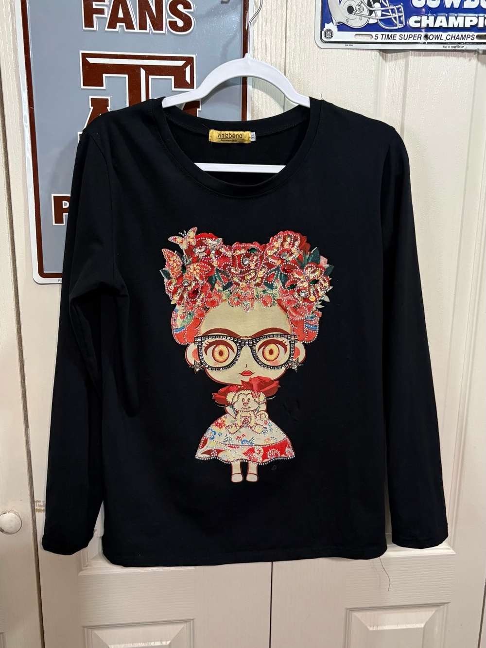 Vinizbena Black Girls' Long-Sleeve Graphic Top with Floral Doll Print